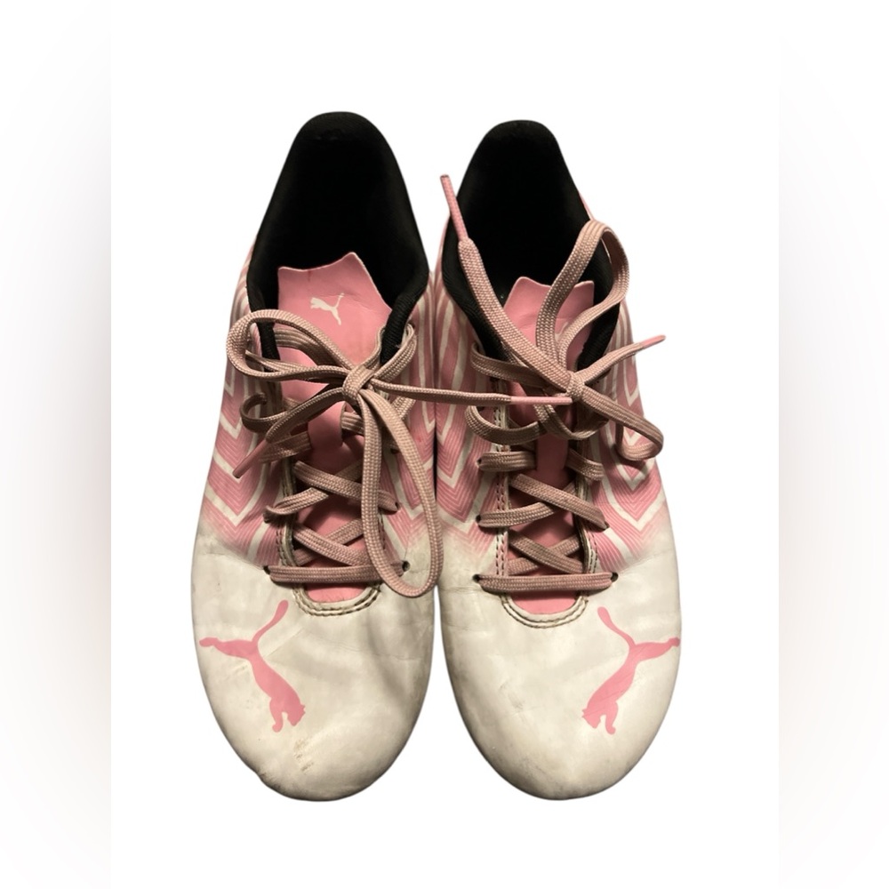 Puma Women's Pink and White Athletic Soccer Shoes Size 5.5